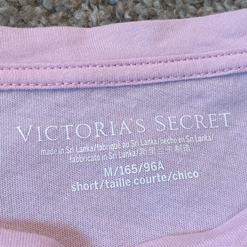 Victoria’s Secret  Short Sleeve Women's Lounge T with heart detail - Picture 5 of 6